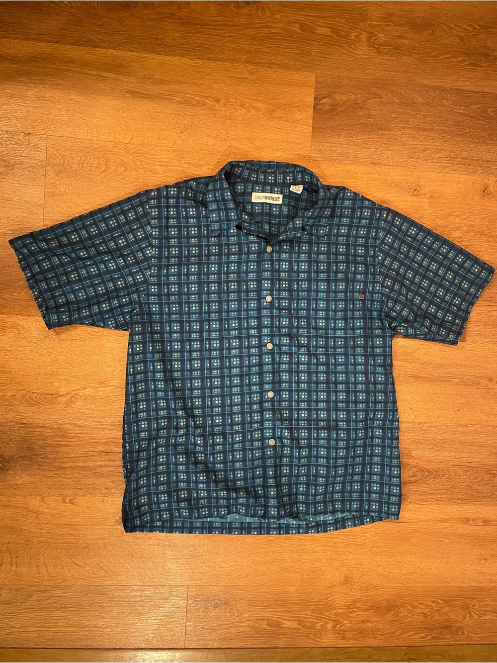 Vintage Canyon River Blues Y2K Men’s L Geometric Short Sleeve Button Down